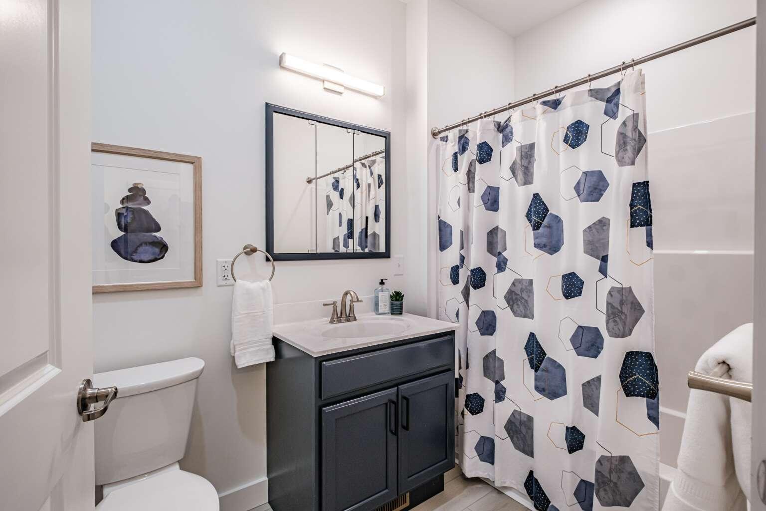 3 Bedroom photo 2
